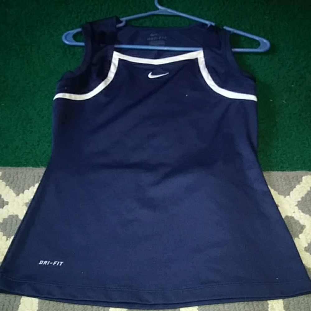 Nike tank